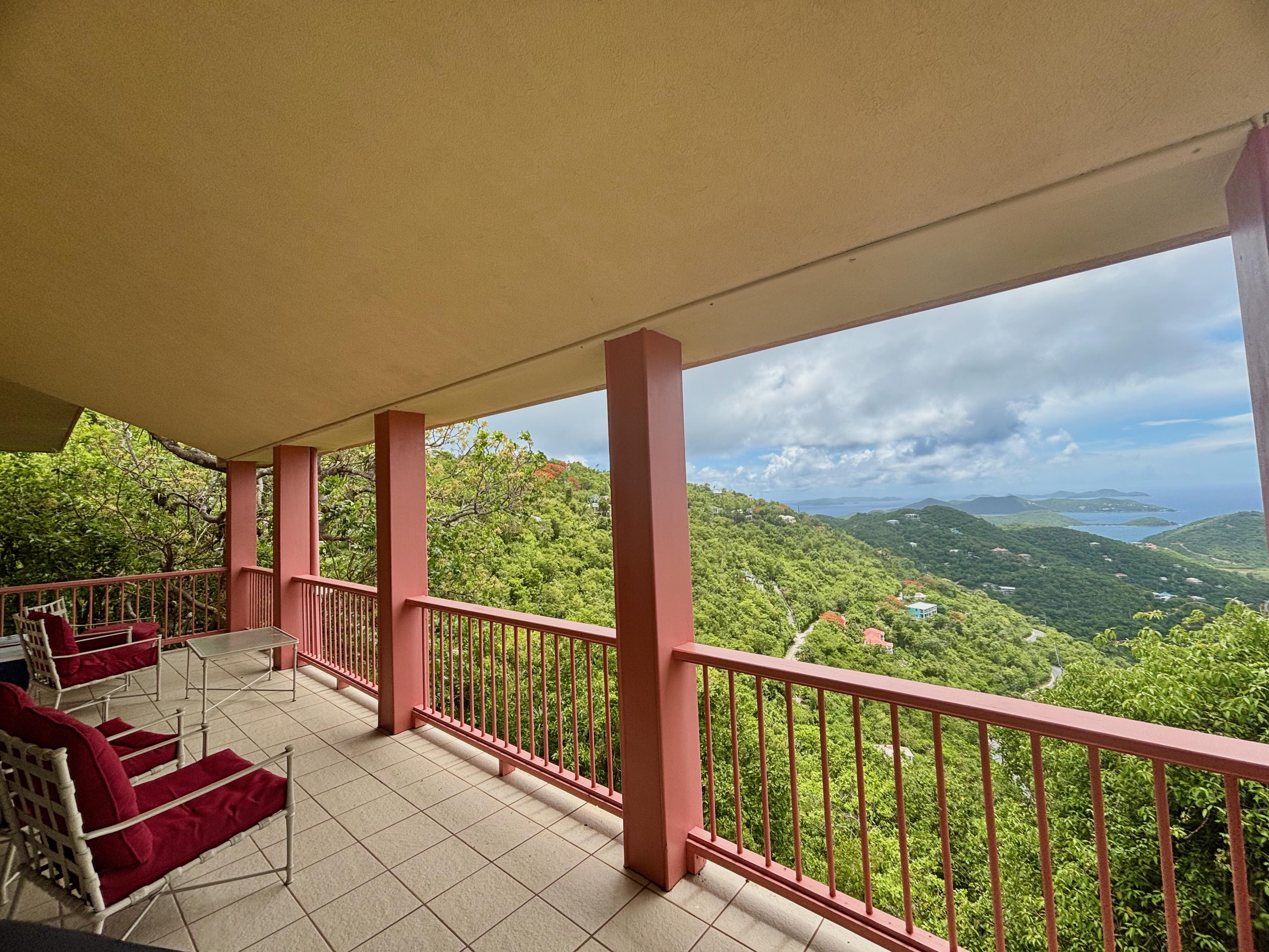  image here  publ1image7 Satinwood patio.jpg